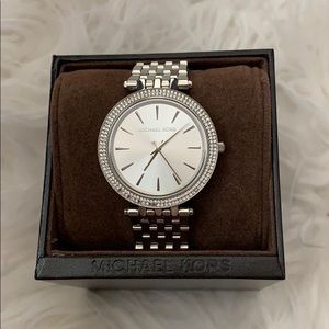 ✨💥💥Michael Kors watch💎💎